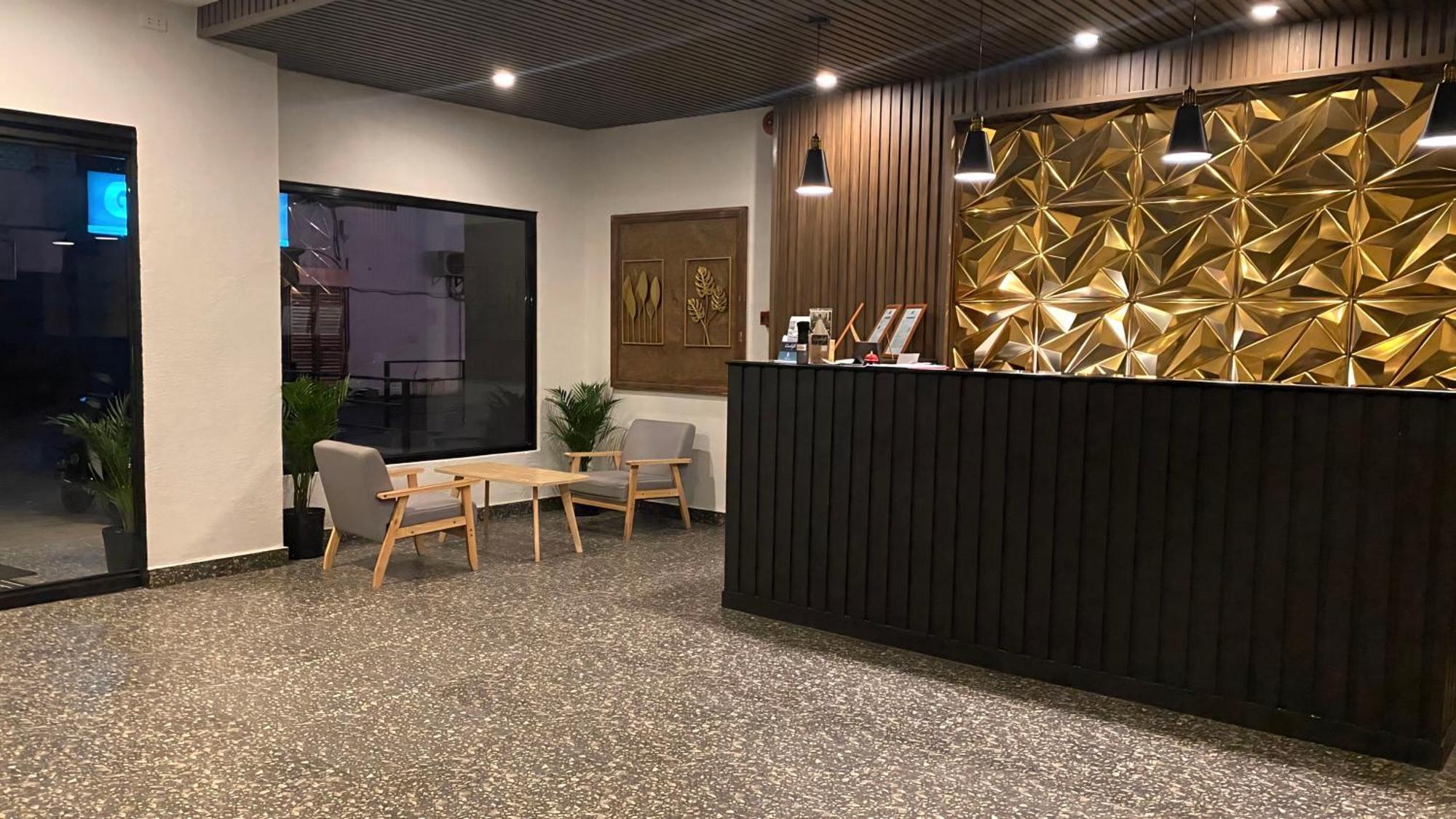 Rudolfo Suites Roxas City Kültér fotó